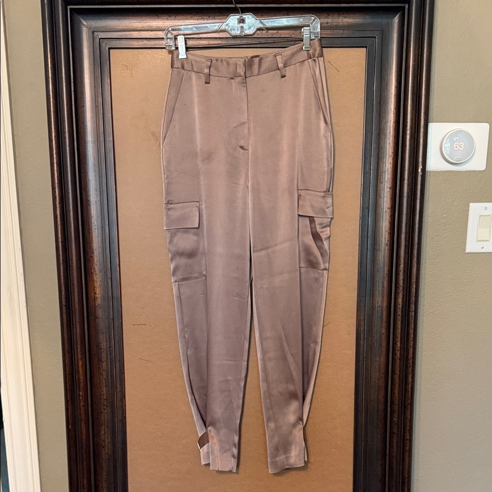 Babaton refined Satin Cargo Pants taupe